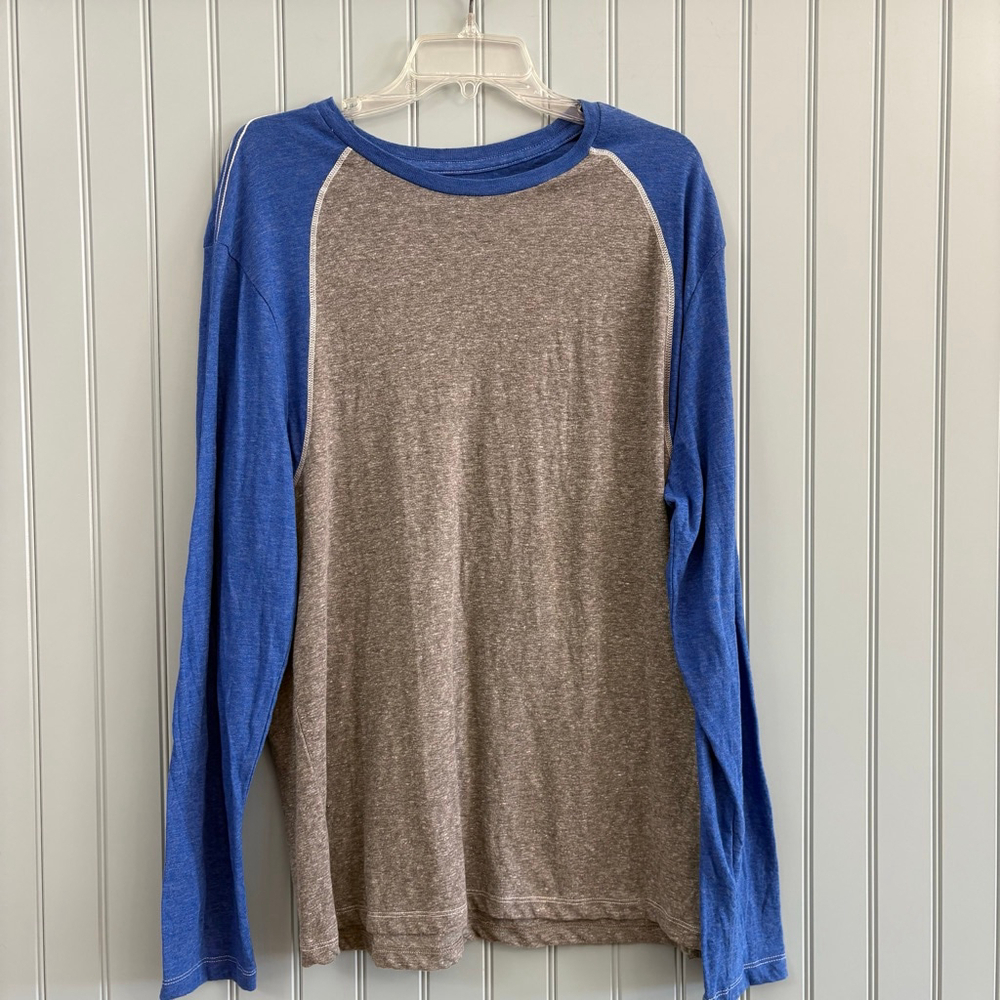 BKE Long Sleeve Tee L Blue Gray Athletic Fit